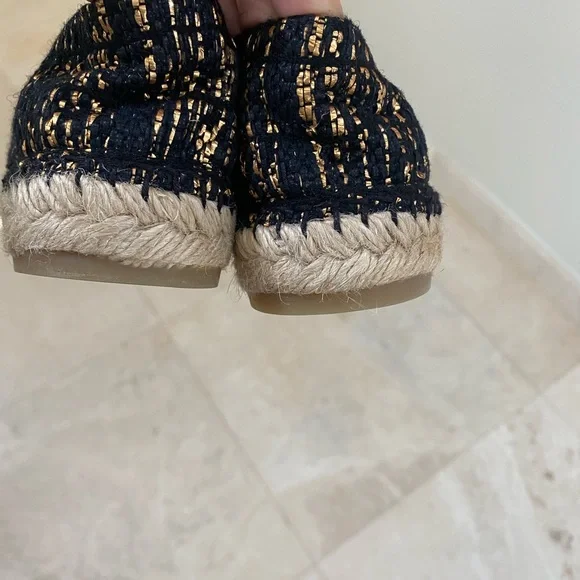 Chanel Espadrilles Excellent Price; Size 42 - Picture 5 of 9